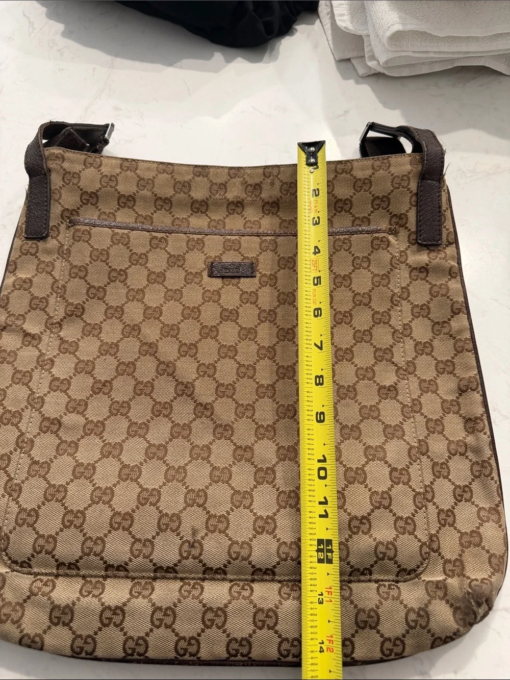 Gucci Beige/Brown GG Supreme Crossbody Messenger Bag authentic